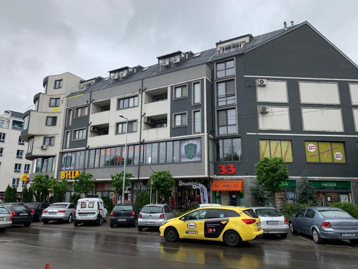 Cozy Little Apartment In The Heart Of Studentski Grad Sófia Exterior foto